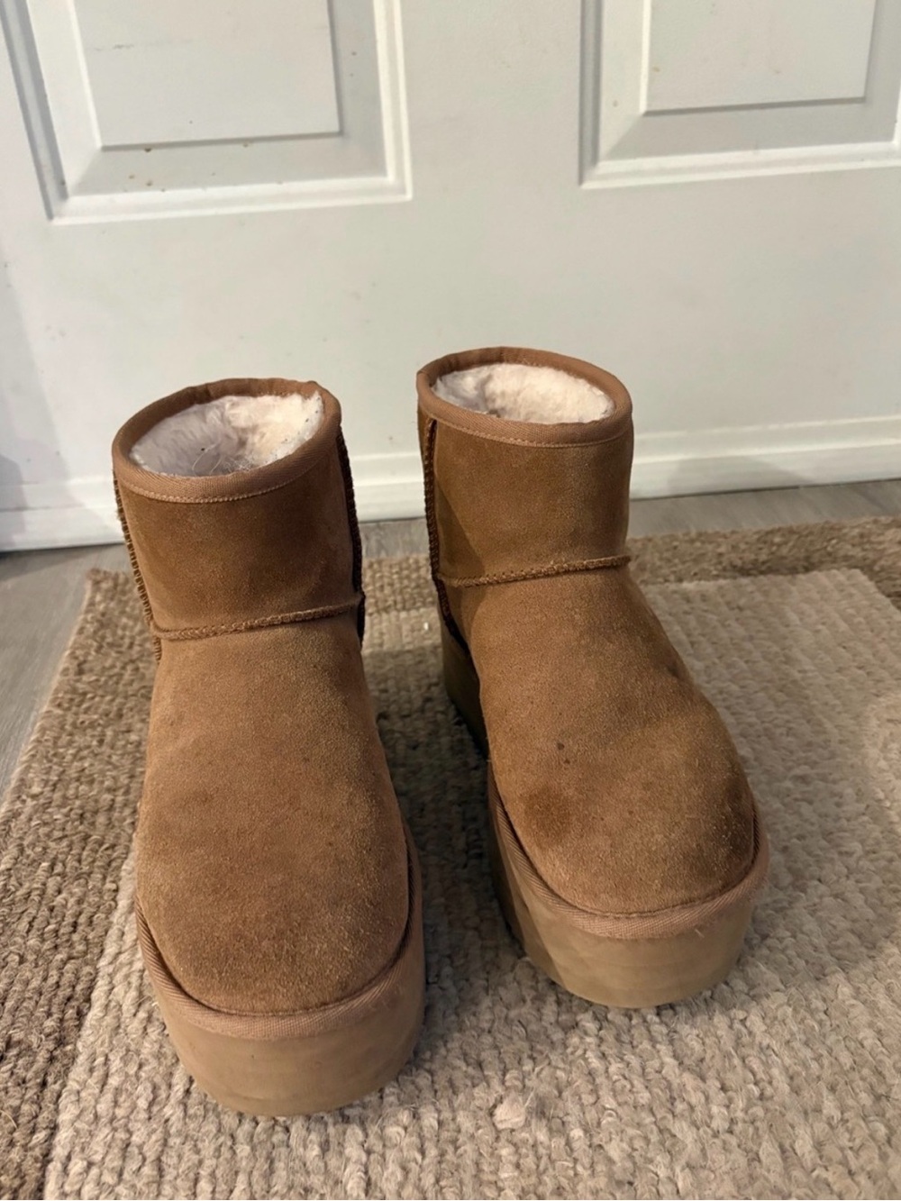 Classic Mini Platform UGG Women's